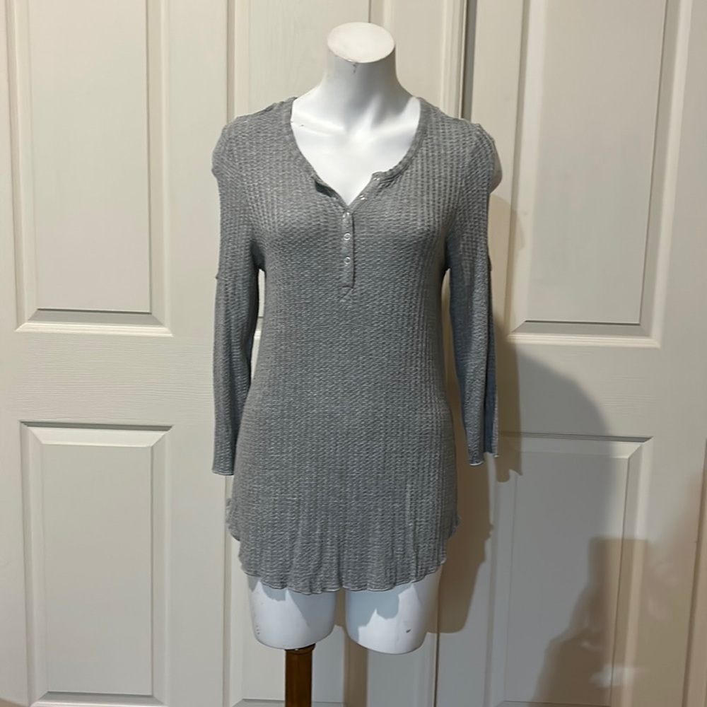 Chaser Double Cold Shoulder Henley! Medium. NWT